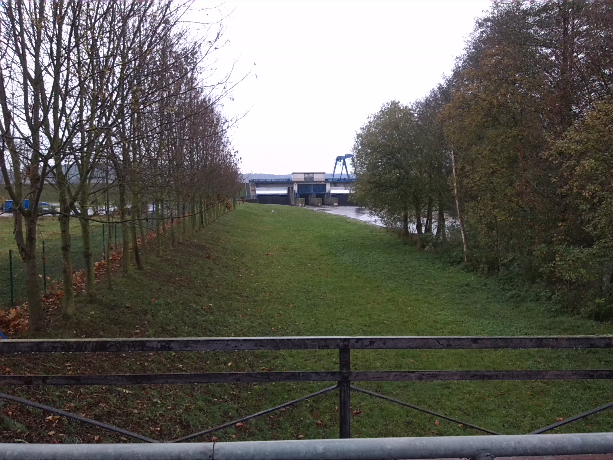 Helme Aufwärts Brücke Alte Bahntrasse Kelbra Blick Zum Auslauf Stausee (1)