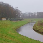 5-Leutzsch-Wahmer-Brücke-Nahleabwärts-Blick-zu-Nahleauslassbauwerk-Mündung-Luppe-Burgaue