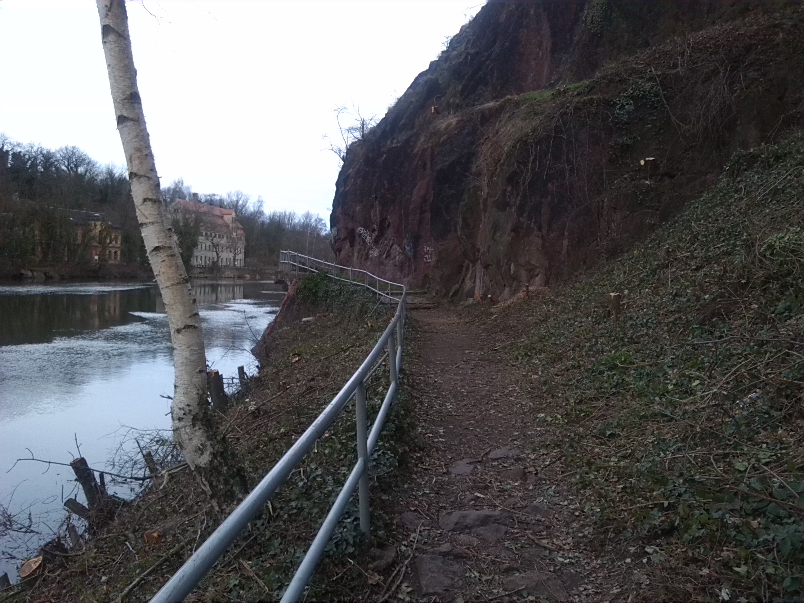 Saaleufer Klausberge Blick Süden (1)