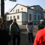 1-Begrüßung Exkursion Niemberg Unweit Bahnhof (1)