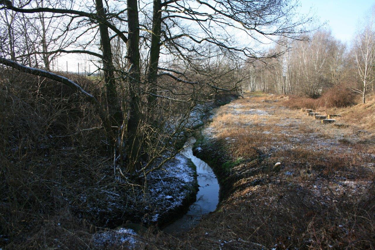27-Ecke Nordstraße & Heidering Blick Hechtgraben Aufwärts Nach Westen