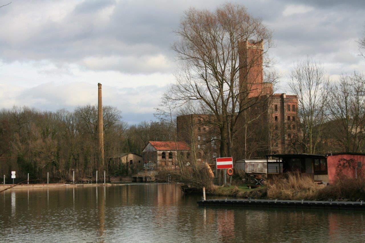 33-Rabeninsel Ostteil Blick Über Wehr Zu Böllberger Mühle & Mühlwerder