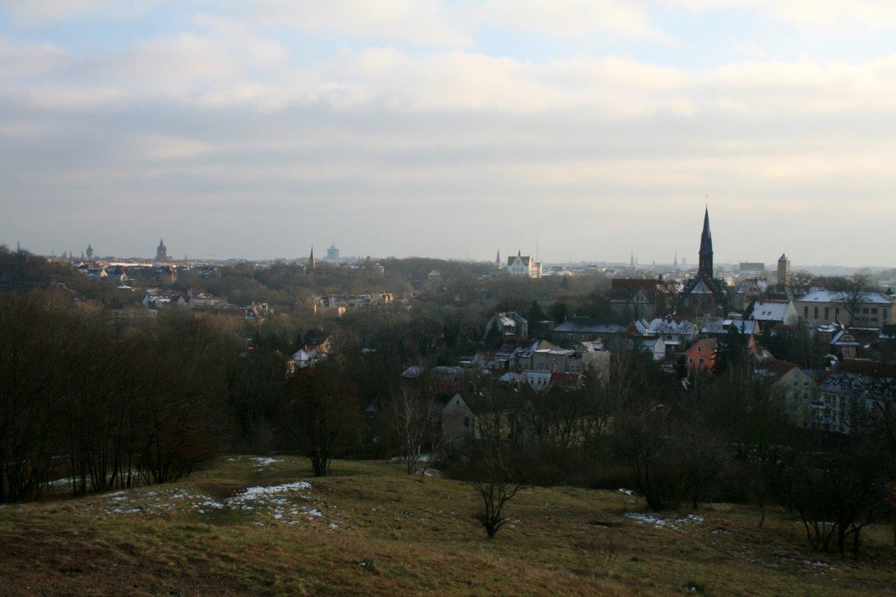 46-Spitze FND Ochsenberg Blick Nach Süden Hintergrund Wasserturm Nord & Pauluskirche & TMG & Petruskirche & Oberburg Giebichenstein