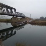 66-Leuna Blick Nach Nordosten Saale Bahnbrücke Bahndamm Slipanlage (1)