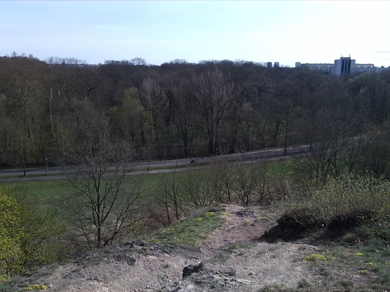 34-Blick Von Felsfluren Am Amselgrund Über Wilde Saale Zu NSG Peißnitznordspitze Nach Südwesten (1a)