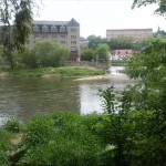 18a-Bernburg Rosenhag Blick Nach Südosten Über Saale Zu Wassermühle & Wehr (1)