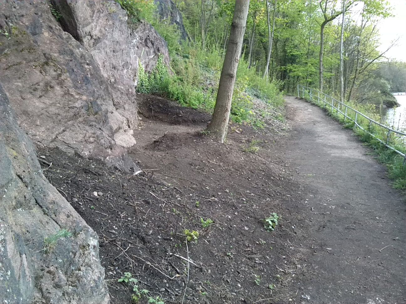 23-Westweg Klausberge An Saale Mit Blick Nach Südosten Zu Erdabtragungen (1)