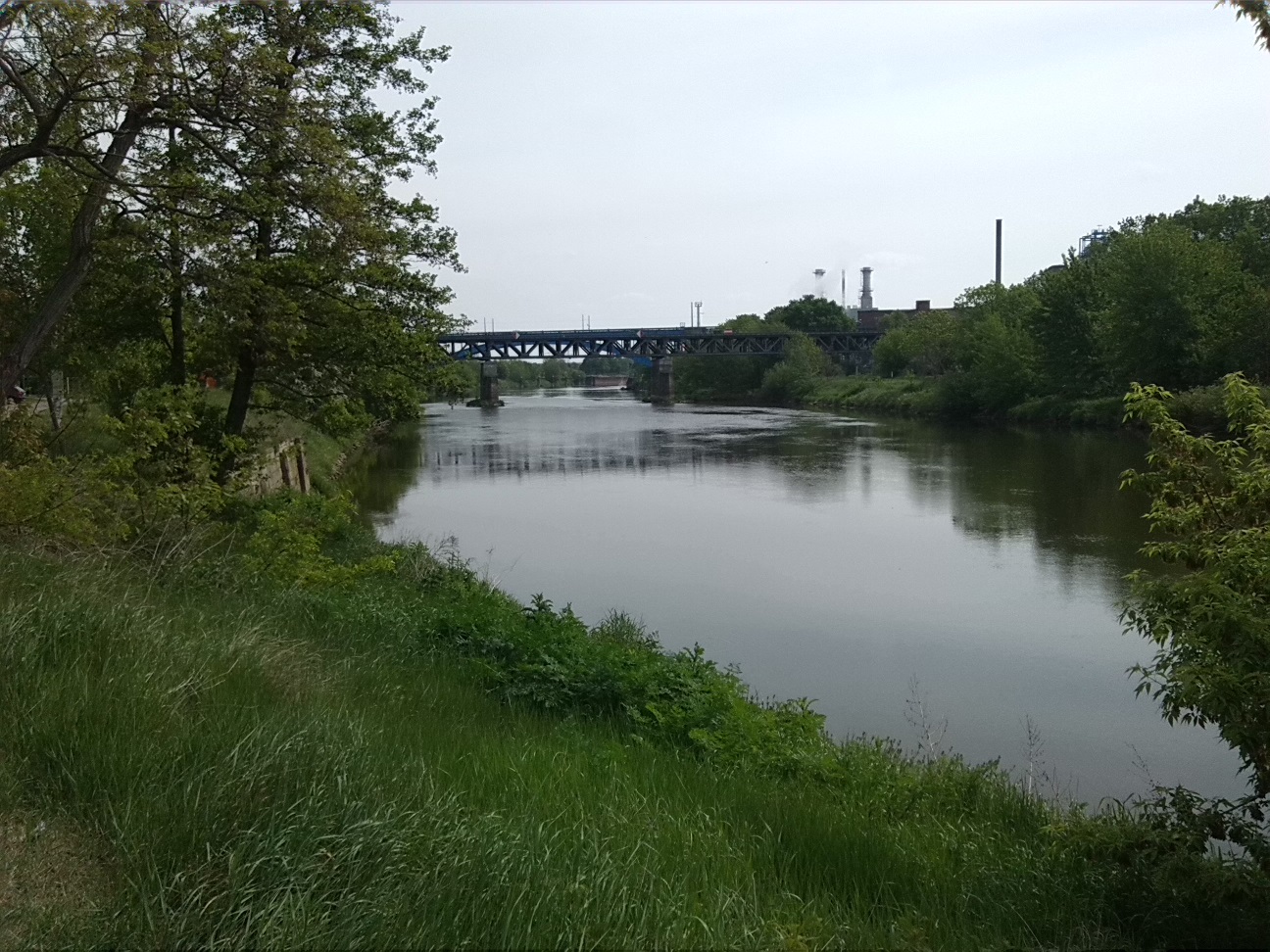 6a-Bernburg Nördöstlich Brücke Annenstraße Blick Von Am Werder Saale Abwärts Nach Nordosten (1)