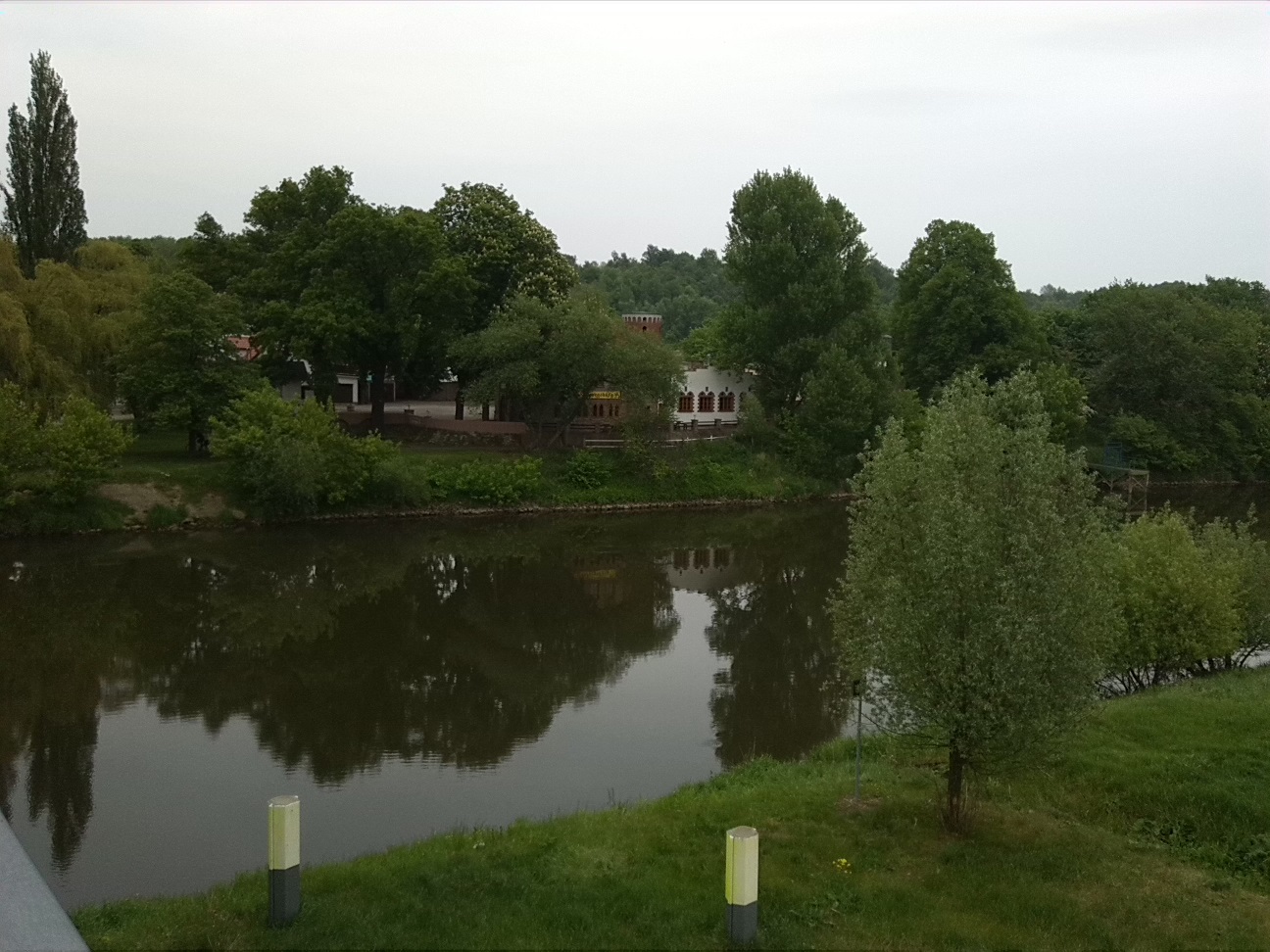 85a-Blick Von Saalebrücke Zwischen Könnern & Nelben L154 Über Saale Zu Georgsburg Nach Nordosten (1)