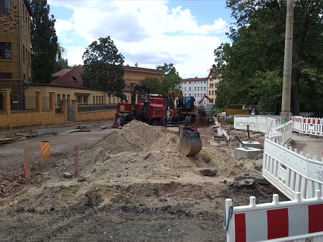 12a-Blick Zu Am Steintor Aus Richtung Ecke Magdeburger Straße & Krausenstraße In Richtung Große Steinstraße (1)