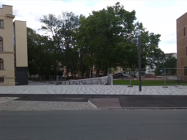 1a-Emil-Abderhalden-Straße Blick Zum Park An Ex Landwirtschaftliche Fakultät (2)