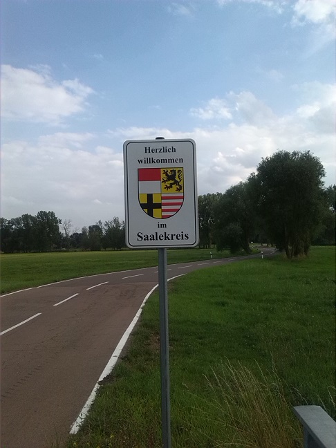 66a-Grenze Landkreise Saalekreis & Anhalt Bitterfeld An Fuhnebrücke K2065 Verbindung Mösthinsdorf & Schortewitz Blick Nach Süden (2)