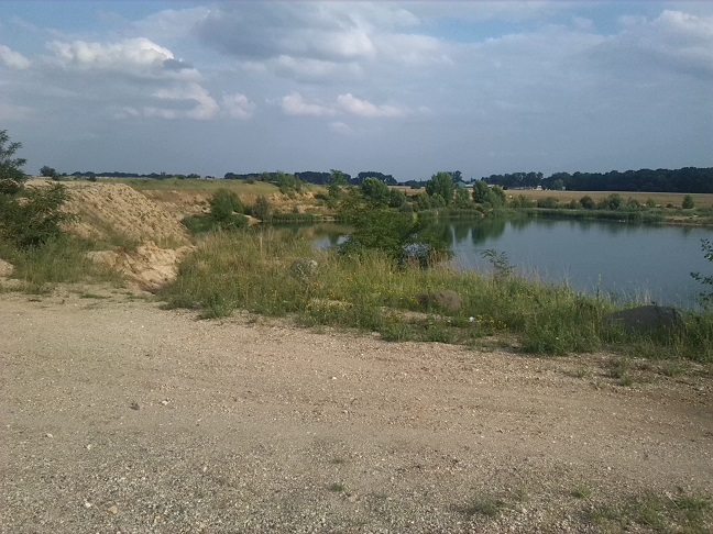 70a-Gemeinde Petersberg Mösthinsdorf Kiesgrube Blick Nach Osten (1)
