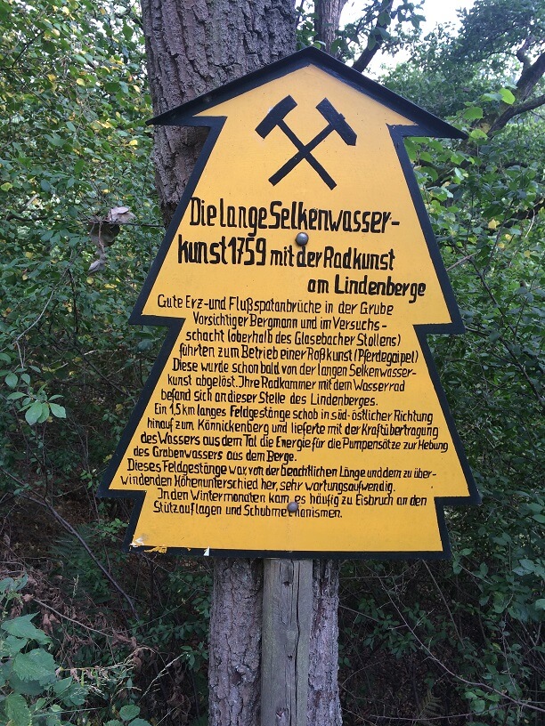 17a-Strassberg Am Lindenberg