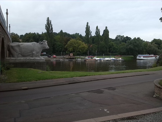20a-Halle Talstraße Am Fuße Giebichensteinbrücke Blick Nach Südosten Zu Saale & Fährstraße (2)