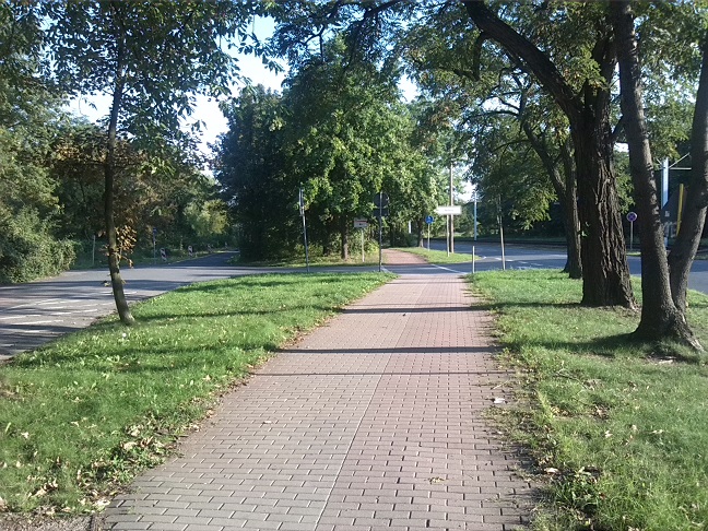 16a-Halle Blick Von Heideallee Nach Südosten Zu Halle-Saale-Schleife & Gimritzer Damm (1)