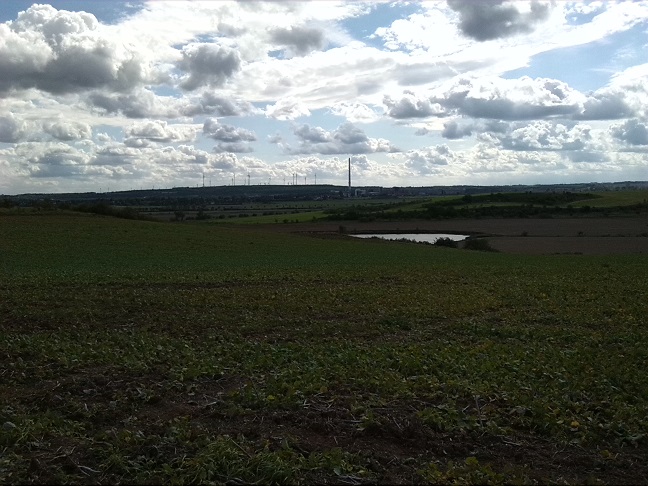 41a-Salzatal Höhnstedt Blick Von L80 In Höhe Einmündung Straße Höhnstedt Nach Süden Zu Bindersee & Salziger See & Amsdorf (1)