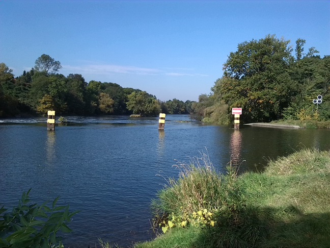 9a-Halle Blick Von Saaleufer Pfarrstraße Nach Nordwesten Auf Saalwerder & Saale & Saalewehr & Forstwerder (2)