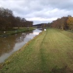 19a-Leipzig Pleiße Blick Von Schleußiger Weg & Beipertbrücke Nach Norden Zu Leipziger Brücke Mit Einmündung Pleiße In Elsterflutbett (2)