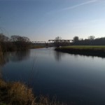 41a-Leuna Spitze Saale & Abtrennung Mittelkanal Blick Nach Südosten Zu Bahnbrücke Strecke Leuna-Leipzig (1)
