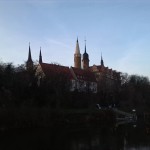 78a-Merseburg-Neumarkt-Blick Von Brücke Zwischen Neumarkt & Neumarkttor Über Saale Zu Schloss Nach Nordwesten (2)