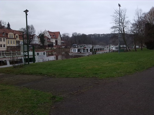 13a-Blick Auf Saalepromenade Unterhalb Giebichenstein Nach Nordosten (1)