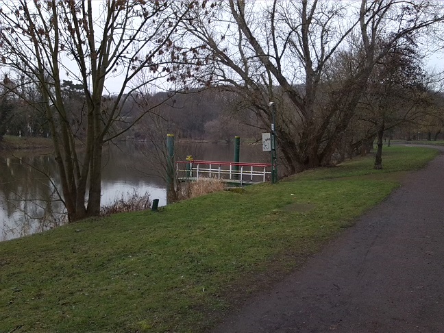 16a-Blick Von Saalepromenade Nördlich Amtsgarten Nach Nordosten Zu Klausberge (1)