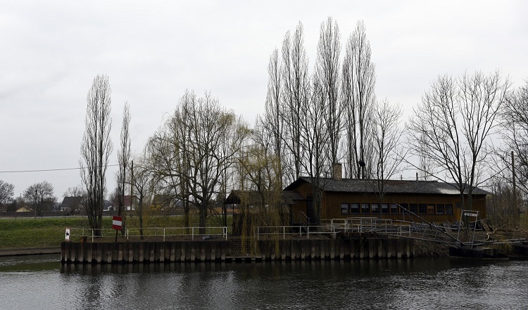 49a-Bad Dürrenberg Saaleweg Blick Auf Saale & Bootshaus Nach Westen