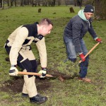 Bild 11 - Ausheben einer neuen Pflanzgrube