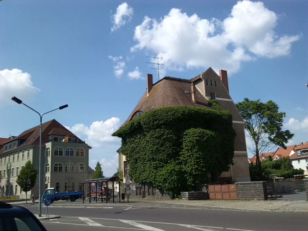 4a-Bernburg Blick Auf Eckhaus Kaiplatz (1)