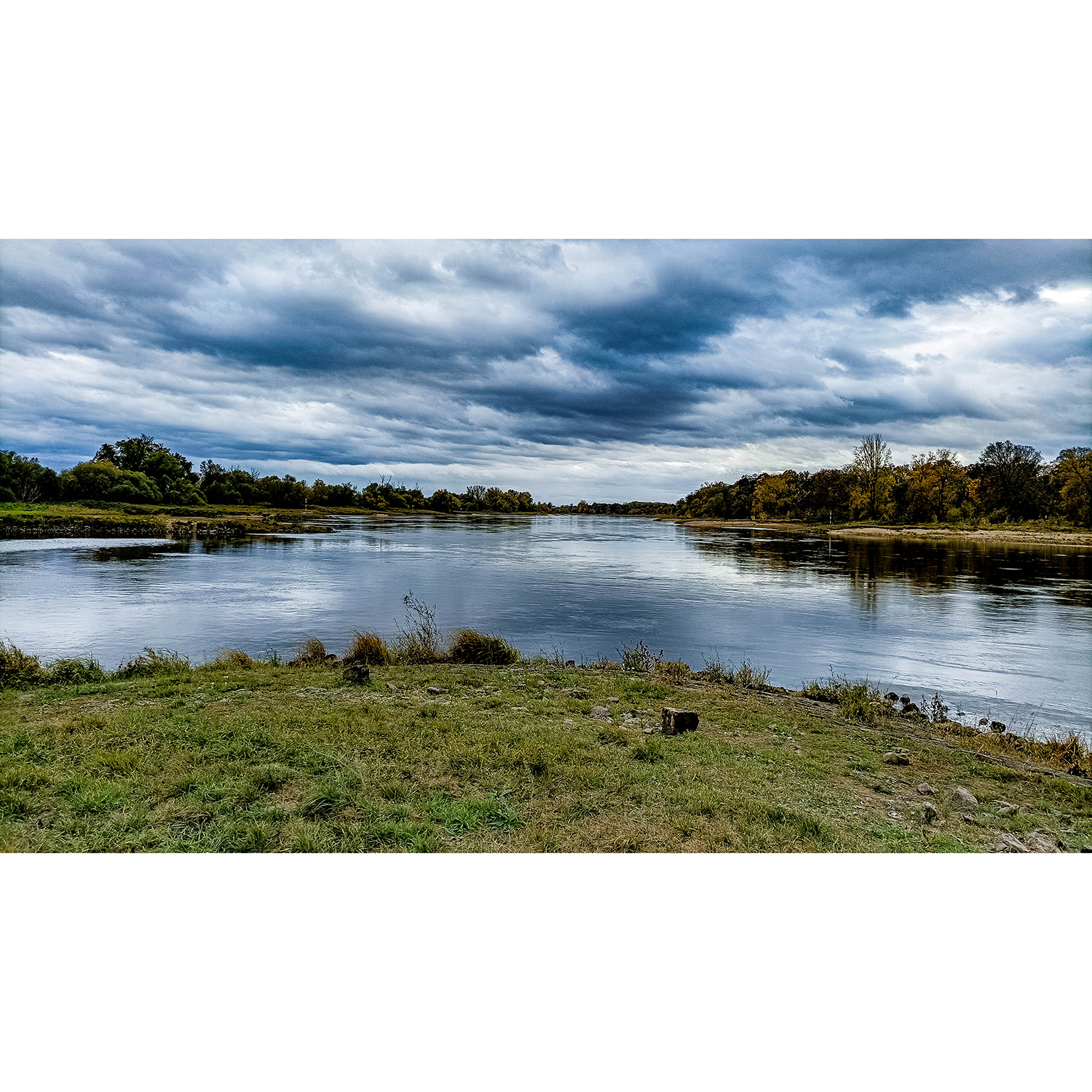 19-Dessau-Roßlau-Roßlau - Unterluch-Nordwestspitze - Blick nach Süden auf Unterluch & Elbe gewässeraufwärts & Saalberghau