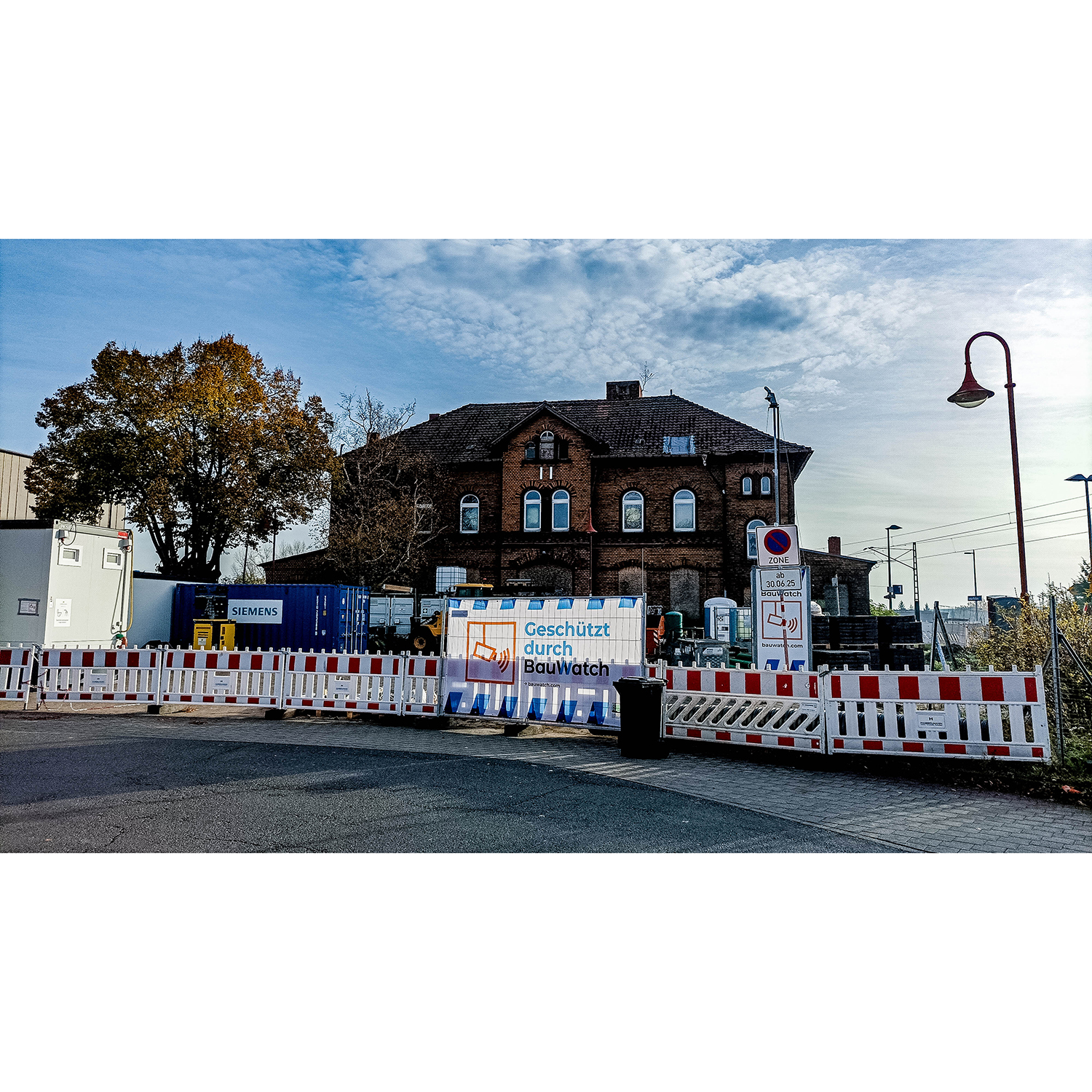 04-Goldene Aue - Berga - Bahnhofstraße - Blick nach Osten auf Bahnhof Berga-Kelbra